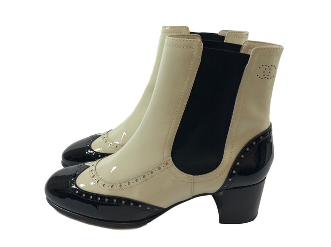 Chanel Boots Ankle Boots Patent leather 