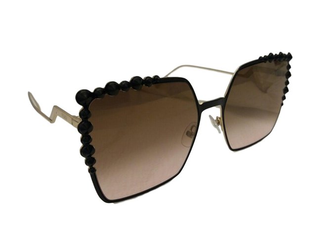 Fendi Sunglasses Black Golden Metal  ref.68930
