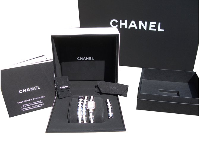 Première Chanel Primeiro tour triplo Branco Cerâmico  ref.69185