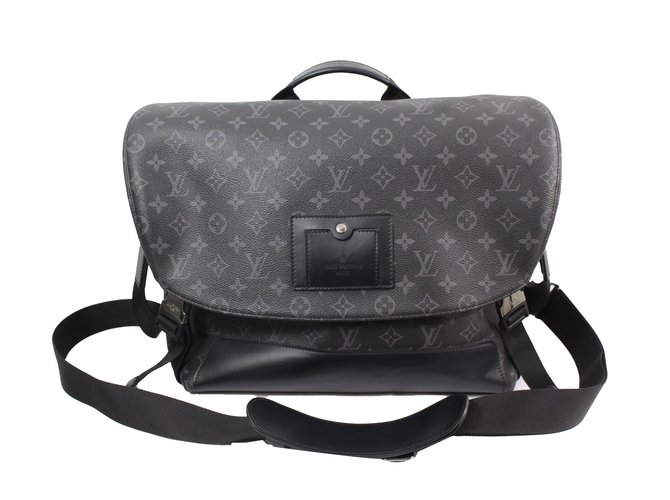 Louis Vuitton bolsa de mensajero Gris antracita Cuero  ref.69518