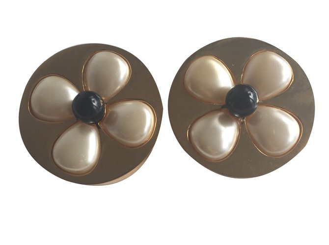 Chanel Earrings Golden Metal  ref.69551