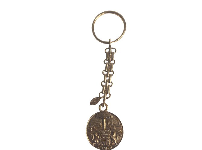 Chanel Bag jewel Golden Metal  ref.69555