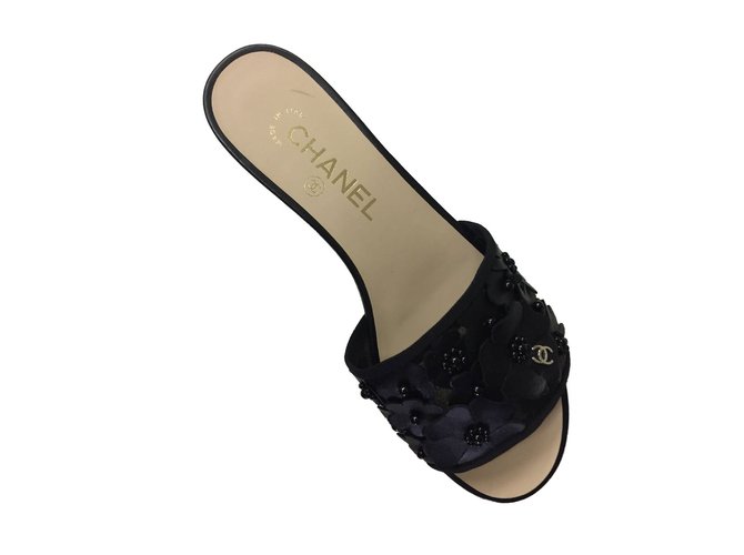 Chanel Church´s Loafers Black Leather  ref.69721