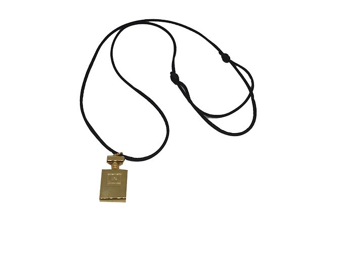 Colar Chanel Preto Dourado