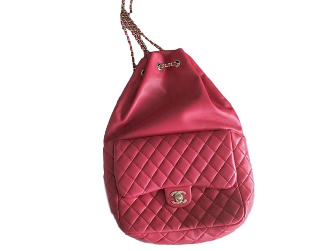 Chanel Backpacks Pink Leather  ref.70393