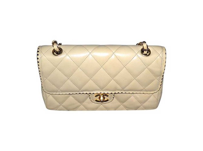 Chanel TIMELESS Bege Couro  ref.70598