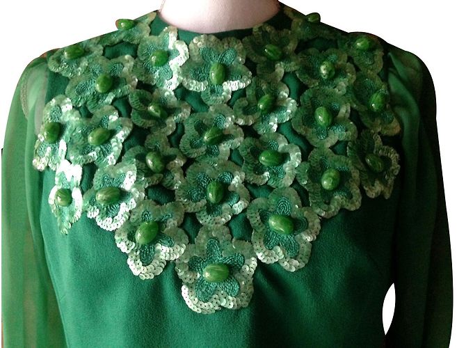 Autre Marque Top de Jersey Verde Bordado com Lantejoulas e Pérolas de Flores