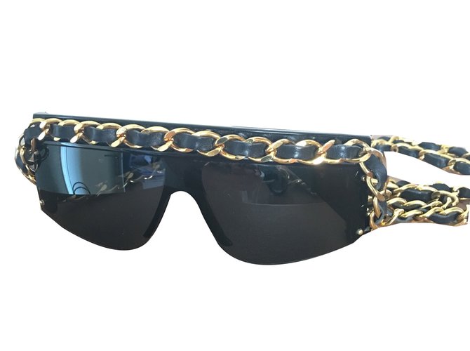 Chanel Oculos escuros Preto  ref.70550