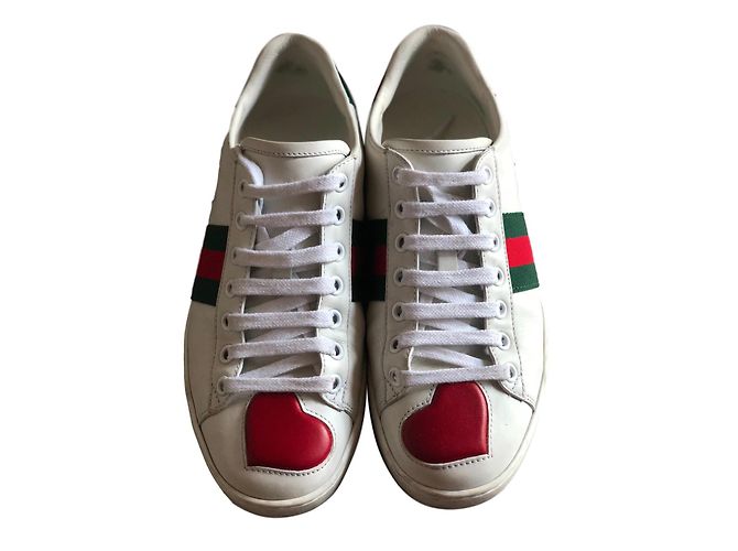 Baskets Gucci en cuir blanc