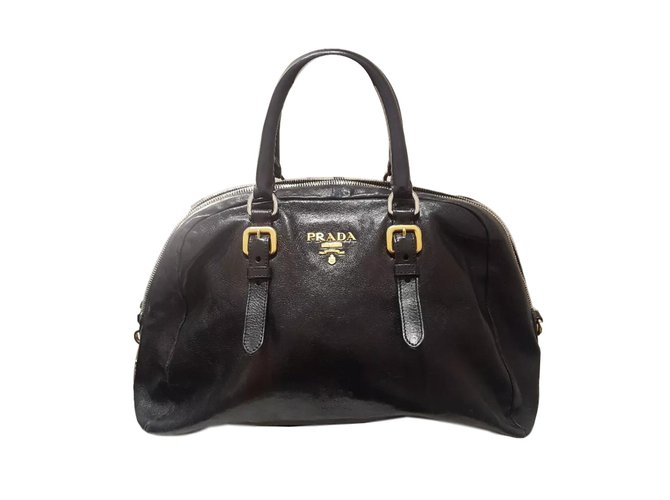 Prada Handbag Black Leather  ref.70834