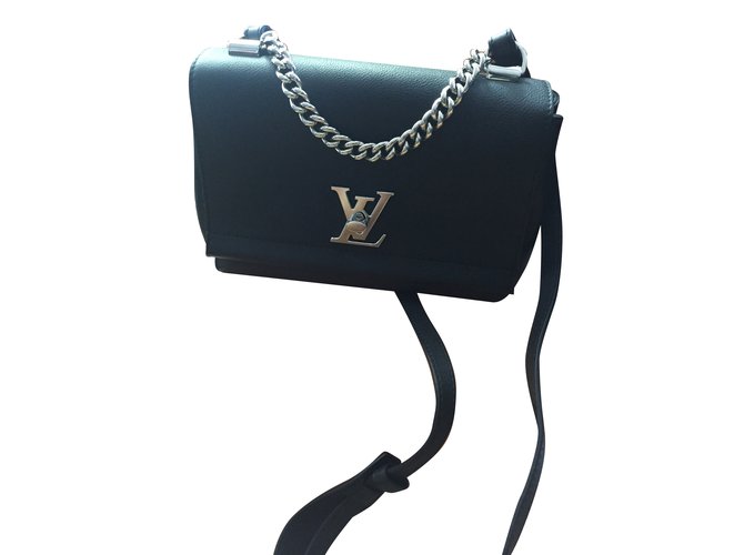 Louis Vuitton Lock me II BB Nero Pelle  ref.70859
