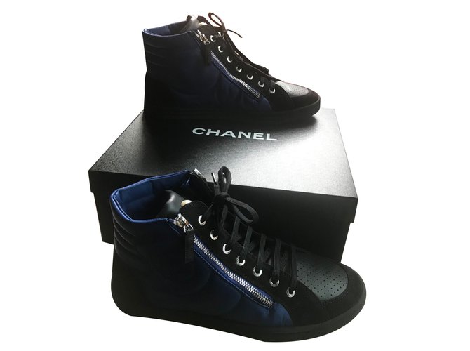 Chanel zapatillas Azul Cuero  ref.71374