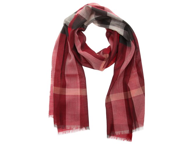 Burberry Scarf Red Wool  ref.71383