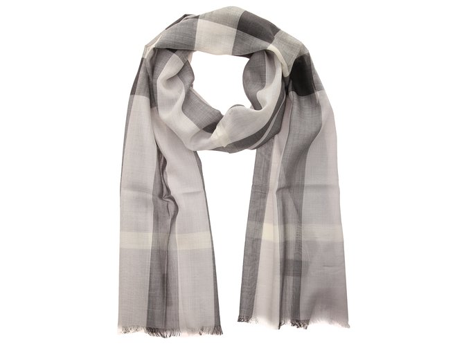 burberry linen scarf