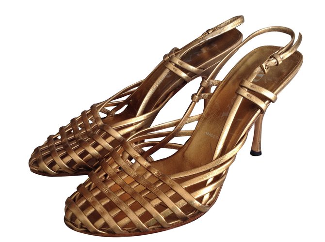 Prada Sandals Golden Leather  ref.71503