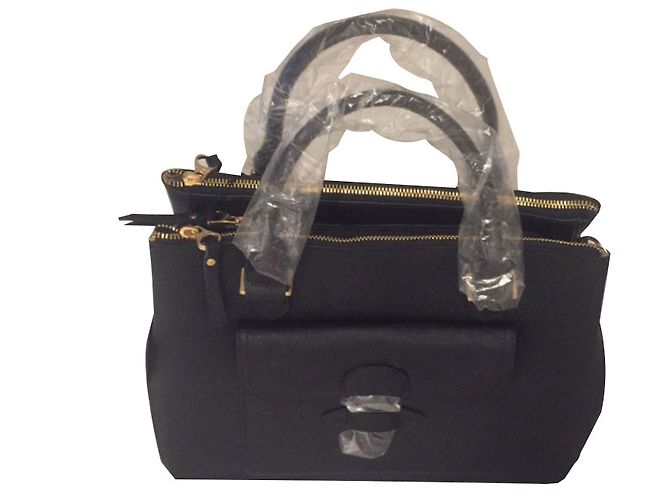 Autre Marque Borsa Sabrina in pelle nera Nero