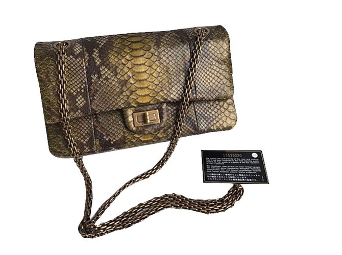 Chanel 2.55 reissue Olive green Exotic leather  ref.71574