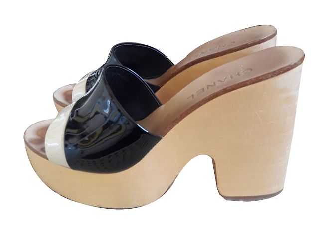 Chanel Mulas de cuña Negro Blanco