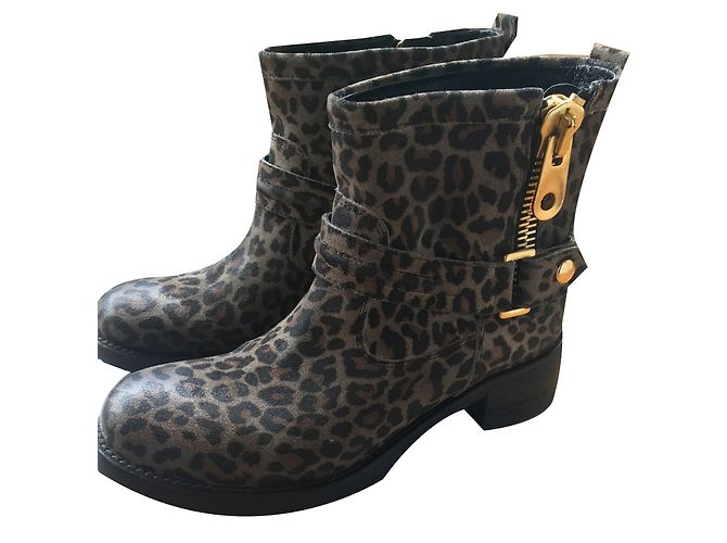 Strategia Ankle Boots Leopard print