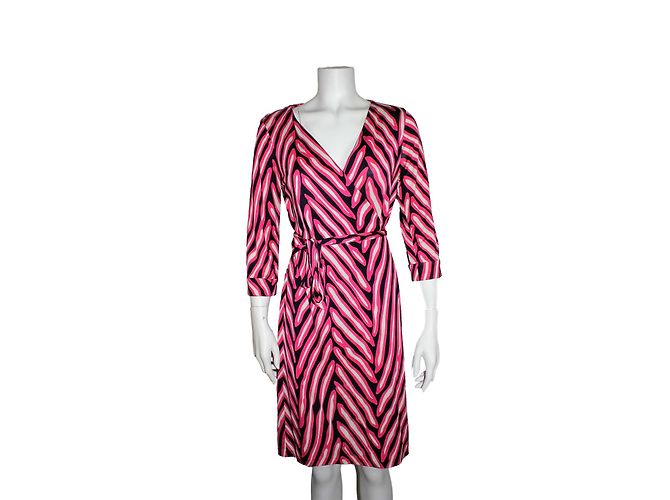 Vestido envelope Diane Von Furstenberg de seda rosa branco marinho
