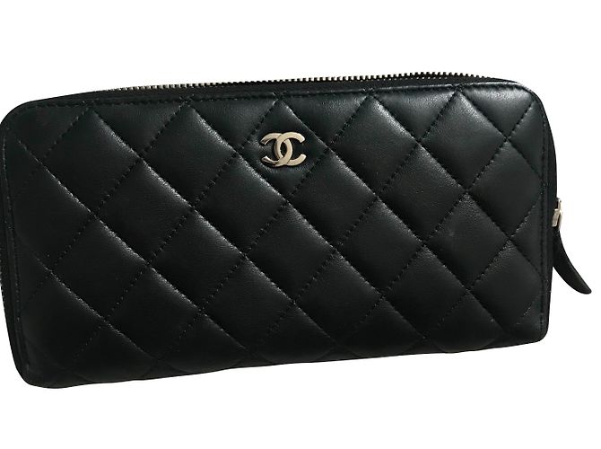 Chanel wallet Black