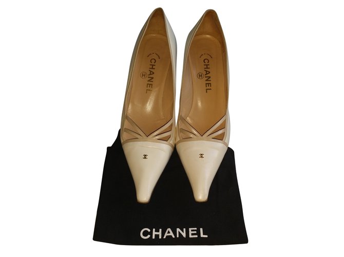 Chanel Heels White Patent leather  ref.72084