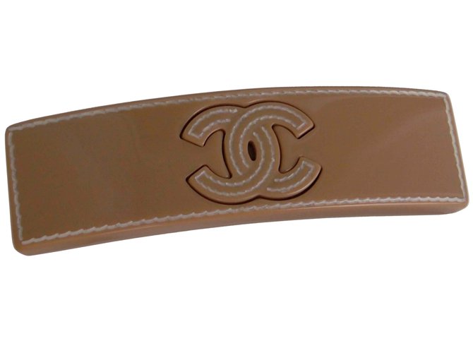 Chanel LOGO BARRETTE Résine Caramel  ref.72086