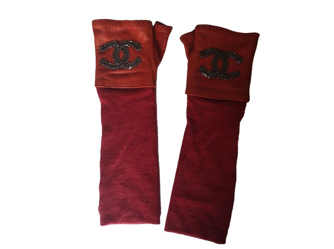Chanel Gloves Red Cashmere  ref.72454