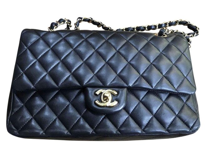 Timeless Chanel Jumbo Black Leather  ref.72520