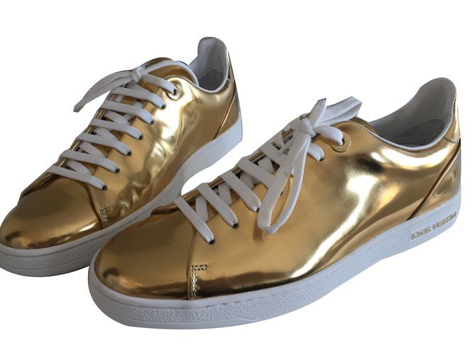 Louis Vuitton Sneaker Cuir Doré  ref.72585