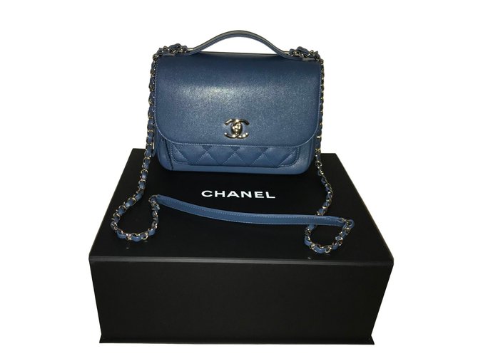 Chanel Affinity Blue Leather  ref.72712