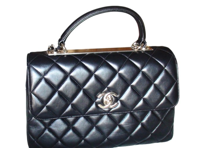 Trendy cc top handle leather handbag Chanel Black in Leather - 23324761
