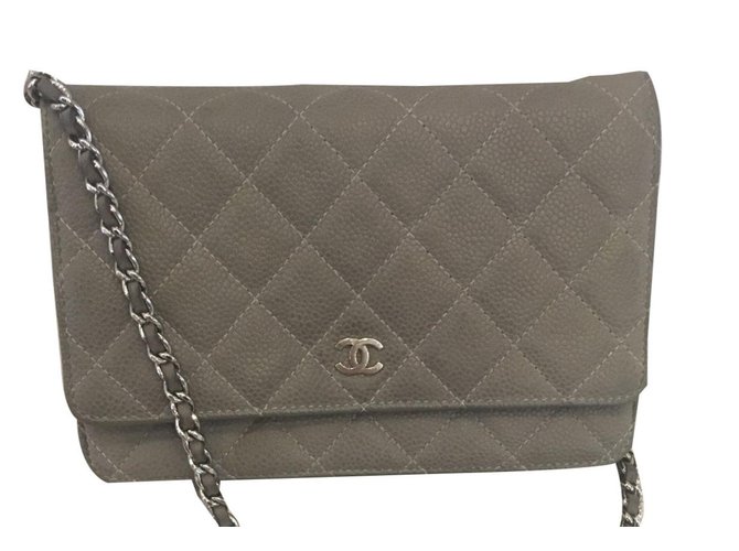 Wallet On Chain Chanel WOC Cinza Couro  ref.72735