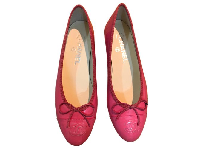Chanel Ballet flats Pink Patent leather ref.72843 - Joli Closet