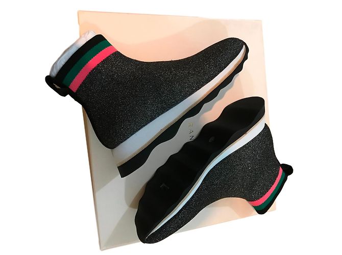 Loeffler Randall Sneaker schwarz Textil mit bunten Streifen