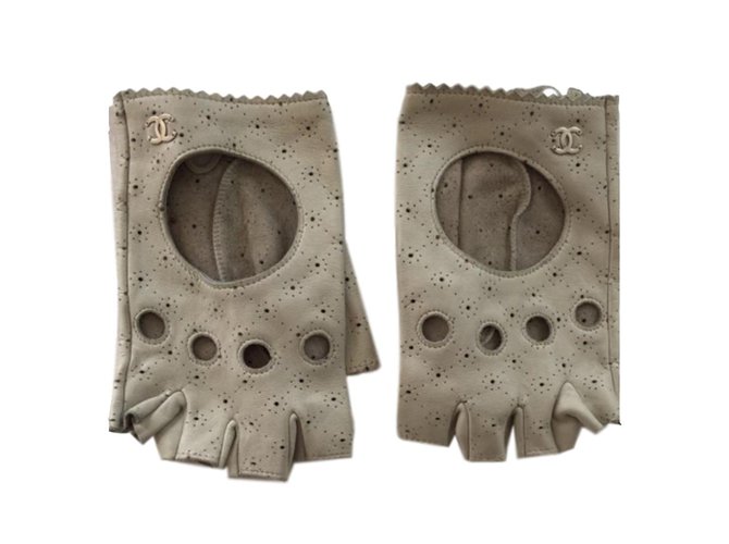 Chanel Gloves Grey Leather  ref.73011