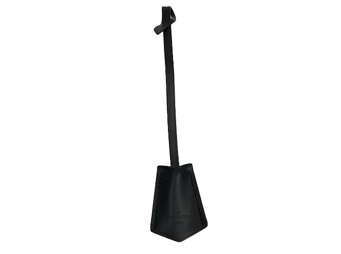 Louis Vuitton clochette Black