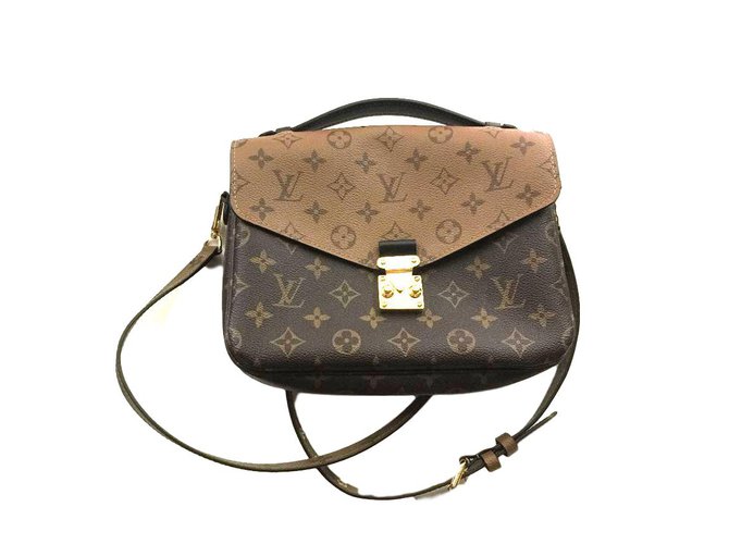 Louis Vuitton Pochette Metis Cuir Marron ref.73087 - Joli Closet