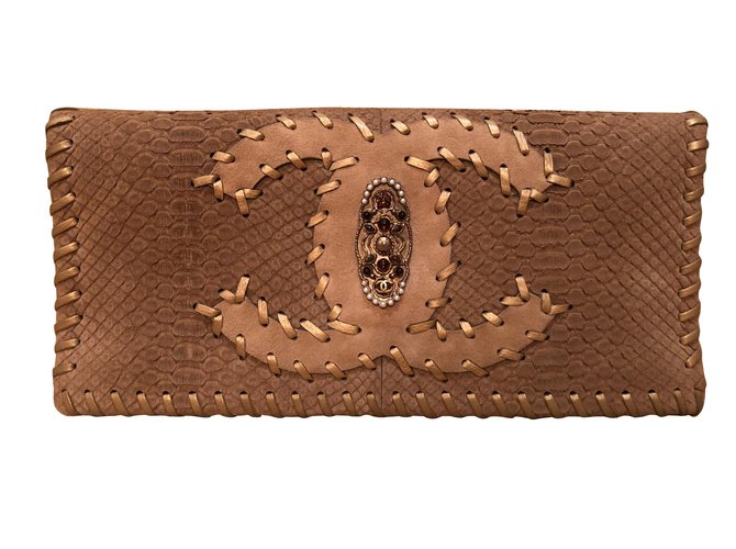Chanel Clutch Beige Leather  ref.73166