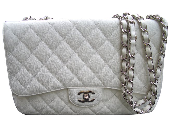 Timeless Chanel Handbags White Leather  ref.73319