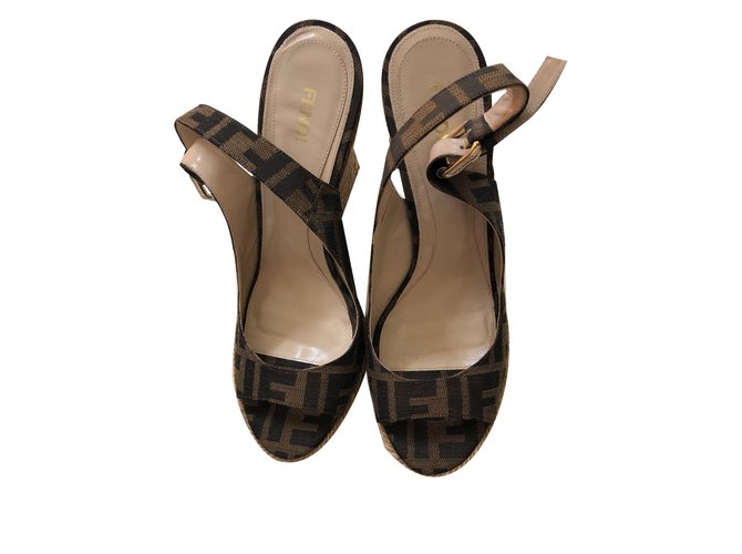 Fendi Wedge mules Brown Leather Synthetic  ref.73434