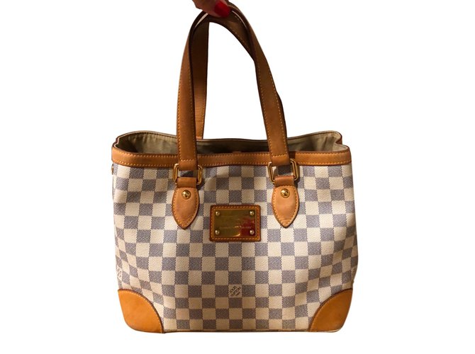 Louis Vuitton Hampstead Beige Leather  ref.73479
