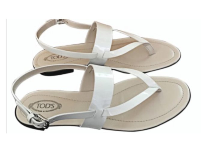 tods flip flops