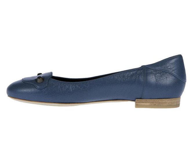Balenciaga sapatos baixos de bailarina Azul Couro  ref.73524