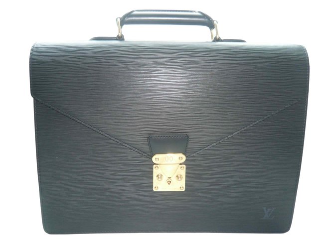 Louis Vuitton Handbags Black Leather  ref.73612
