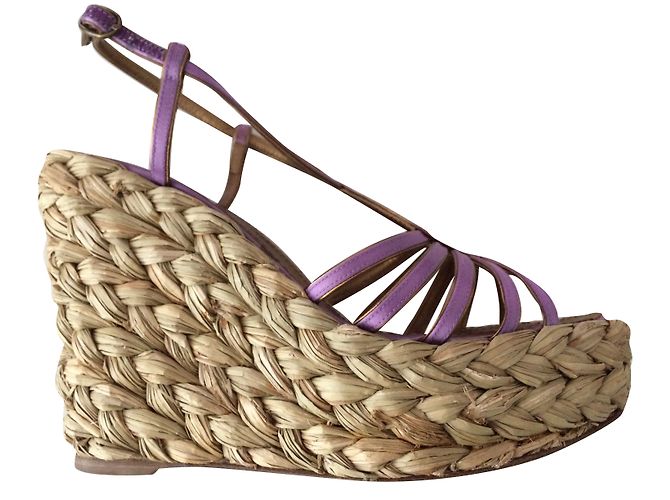 Sandales à plateforme Yves Saint Laurent en satin violet 