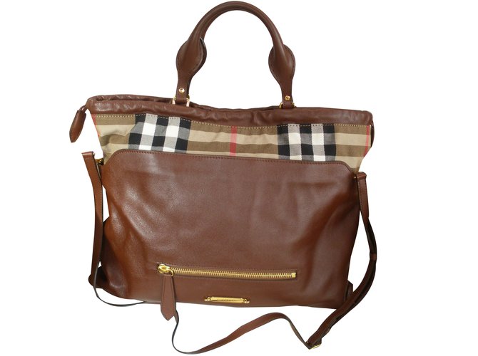 Burberry Handbag Brown Leather  ref.73766