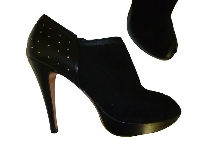 Scarpins Pierre Balmain em camurça preta Tamanho 39 Preto