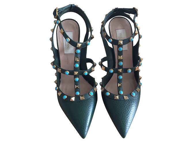 Valentino Rockstud