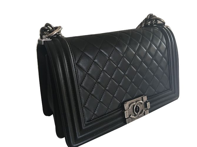 Chanel Boy medium Noir